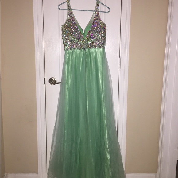 Prom Dress - Picture 3 of 5